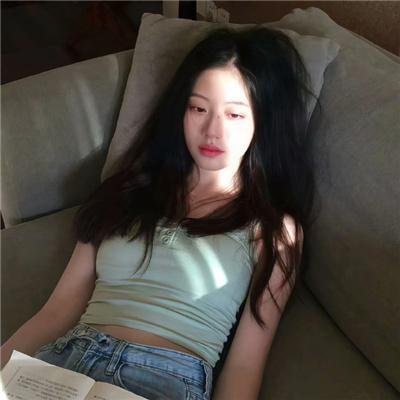 阳光下的影子 封面